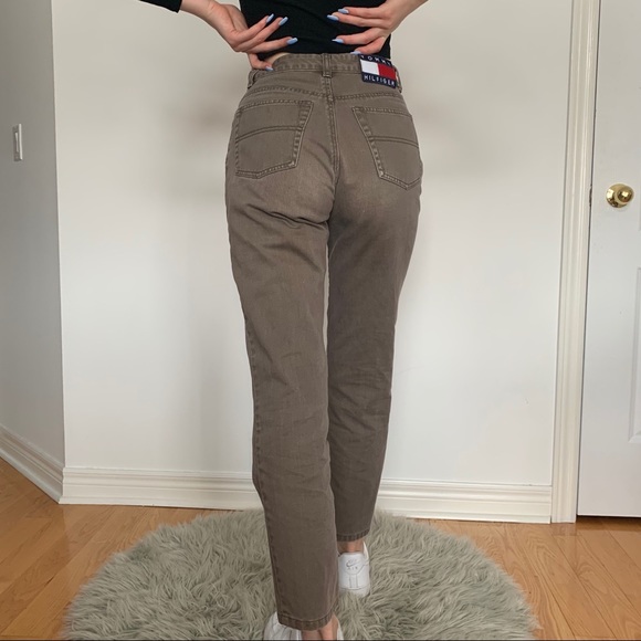 Tommy Hilfiger Denim - Brown Tommy Mom Jeans